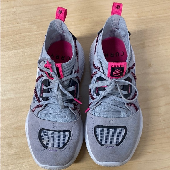 Under Armour Curry Flow Cozy Men's US Size 6.5 women’s 8 - Picture 2 of 9